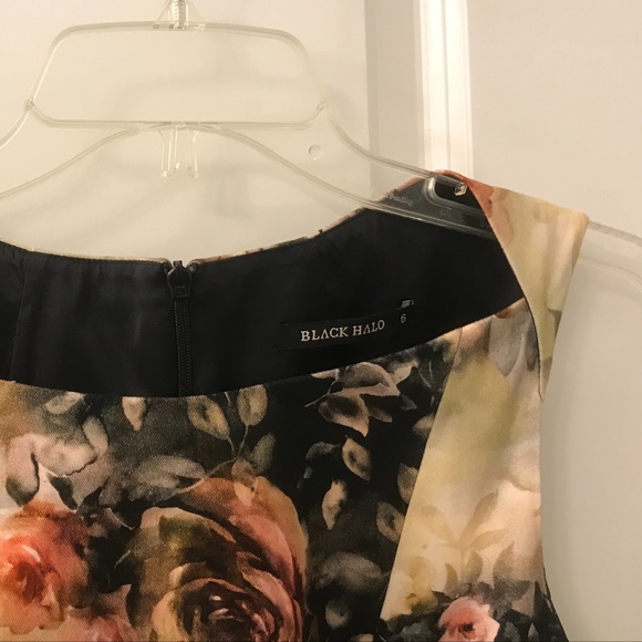 BLACK HALO SHANNA FLORAL SHEATH DRESS - Picture 5 of 8
